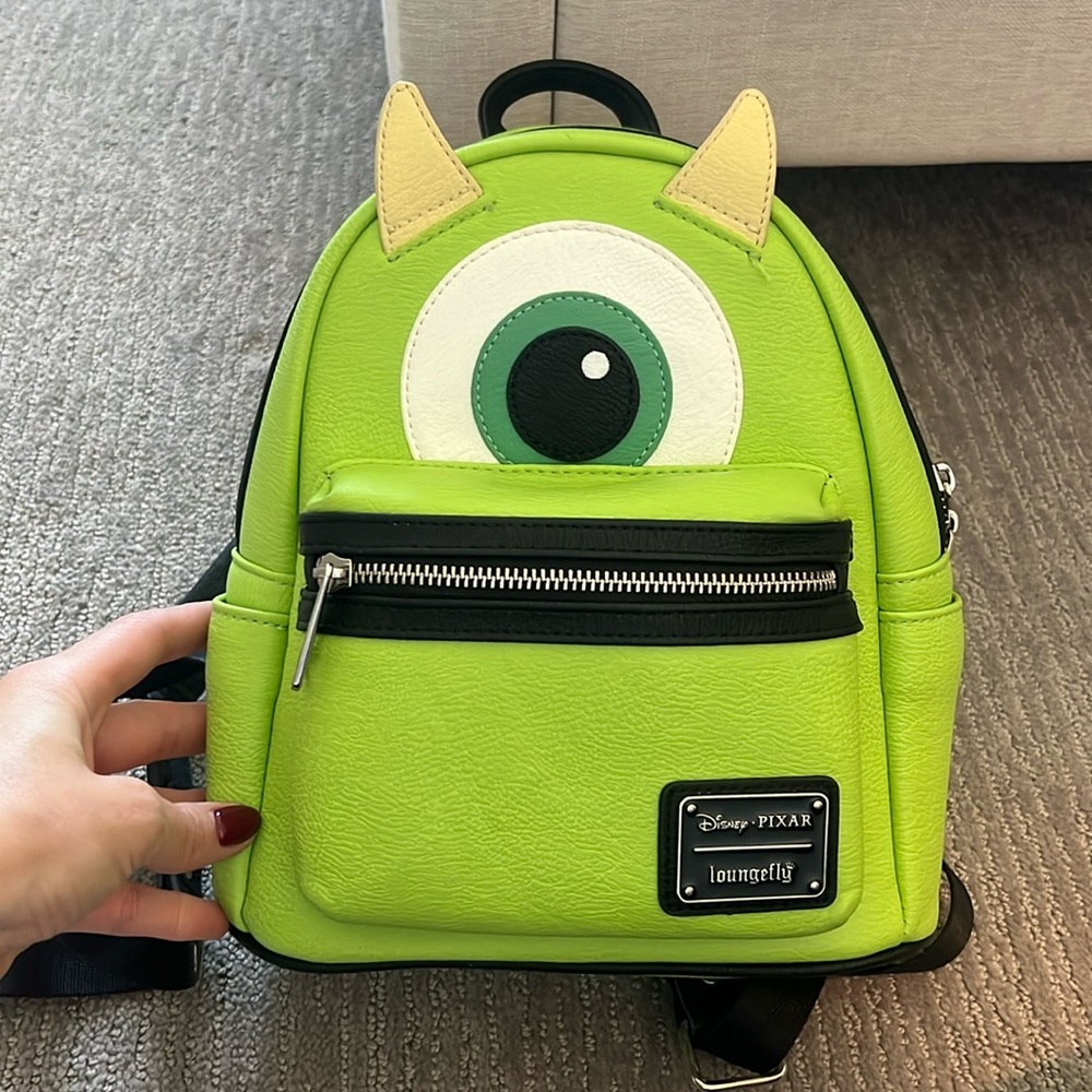 Mike Wazowski Disney loungefly backpack. Only used twice.